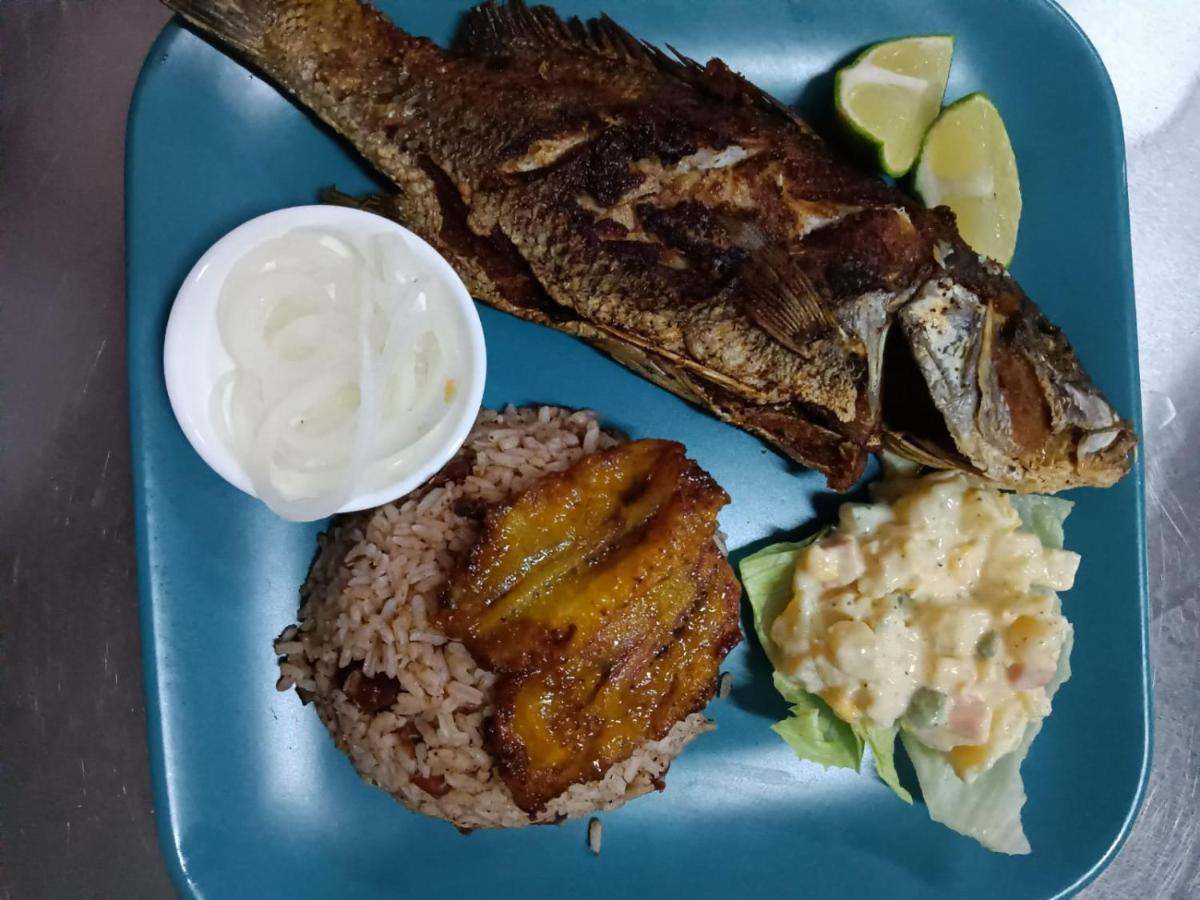 Sunshine View Hotel And Restaurant كوروزال المظهر الخارجي الصورة