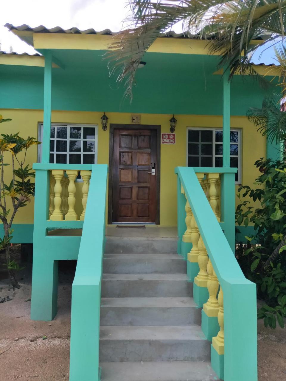 Sunshine View Hotel And Restaurant كوروزال المظهر الخارجي الصورة